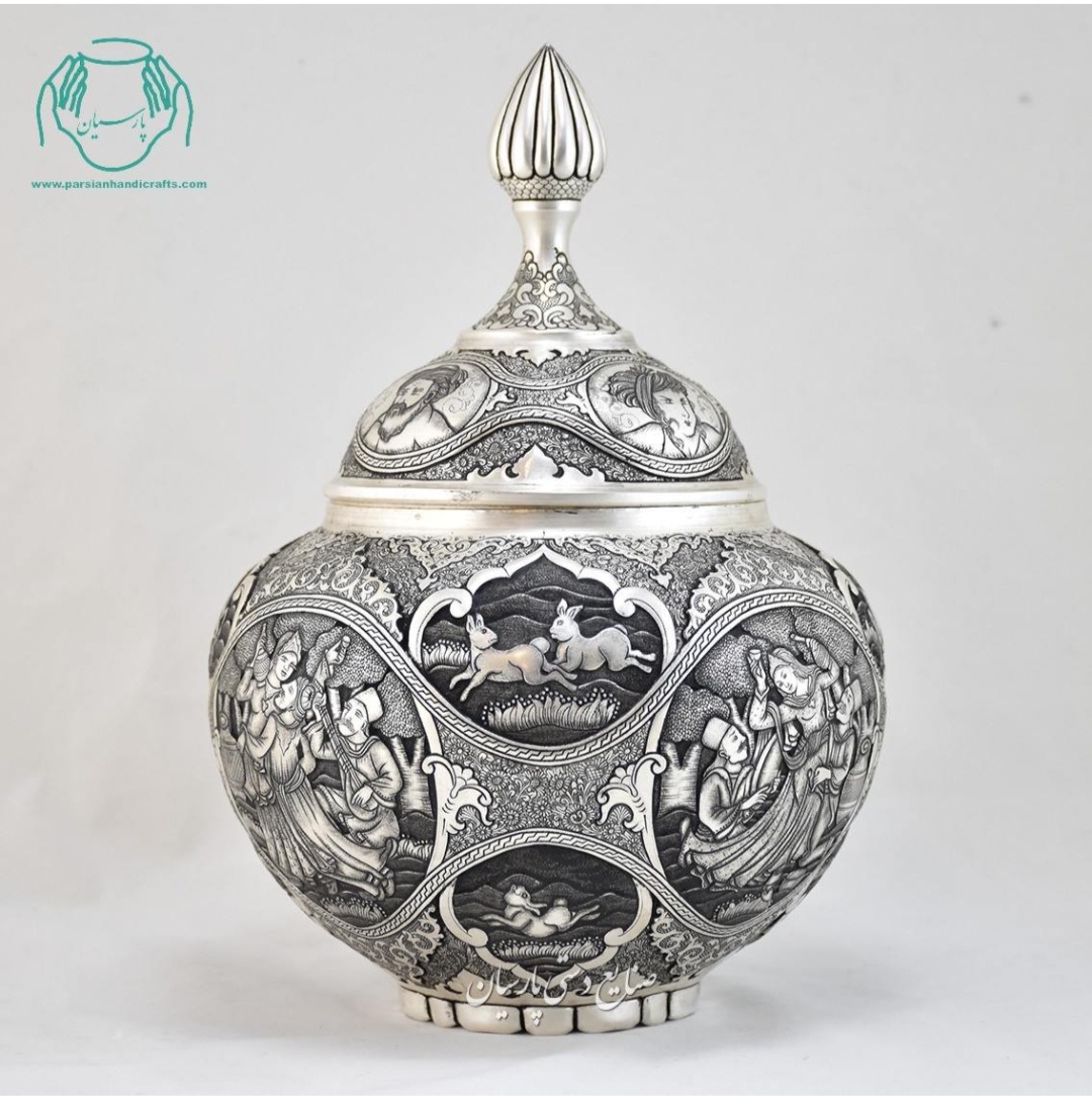 ویترین صنایع دستی سرابی