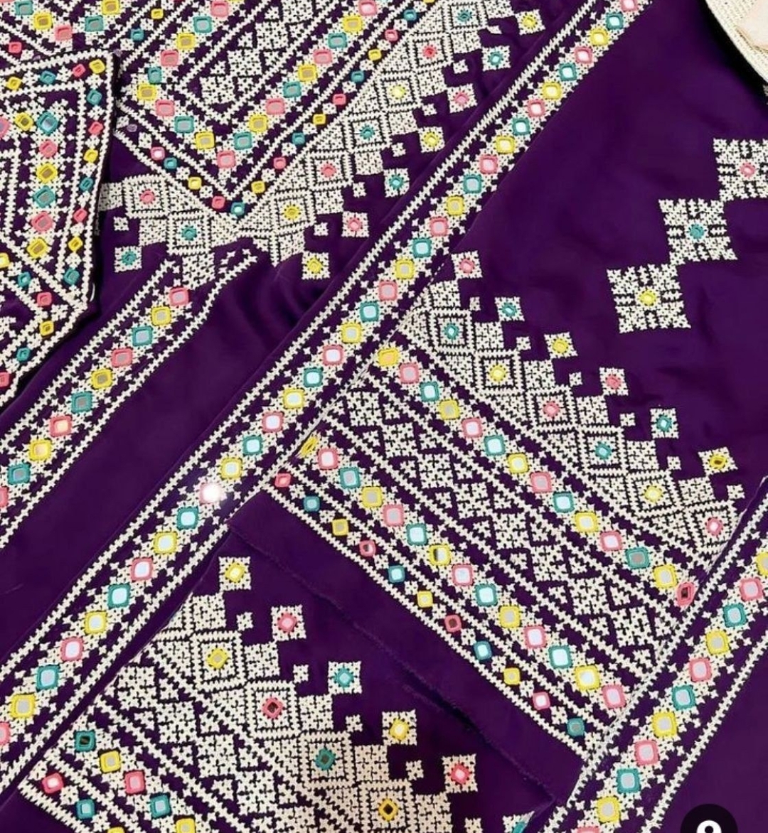 لباس پلیواری